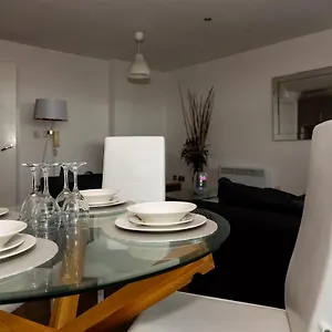 Apartment Aa Lets Road